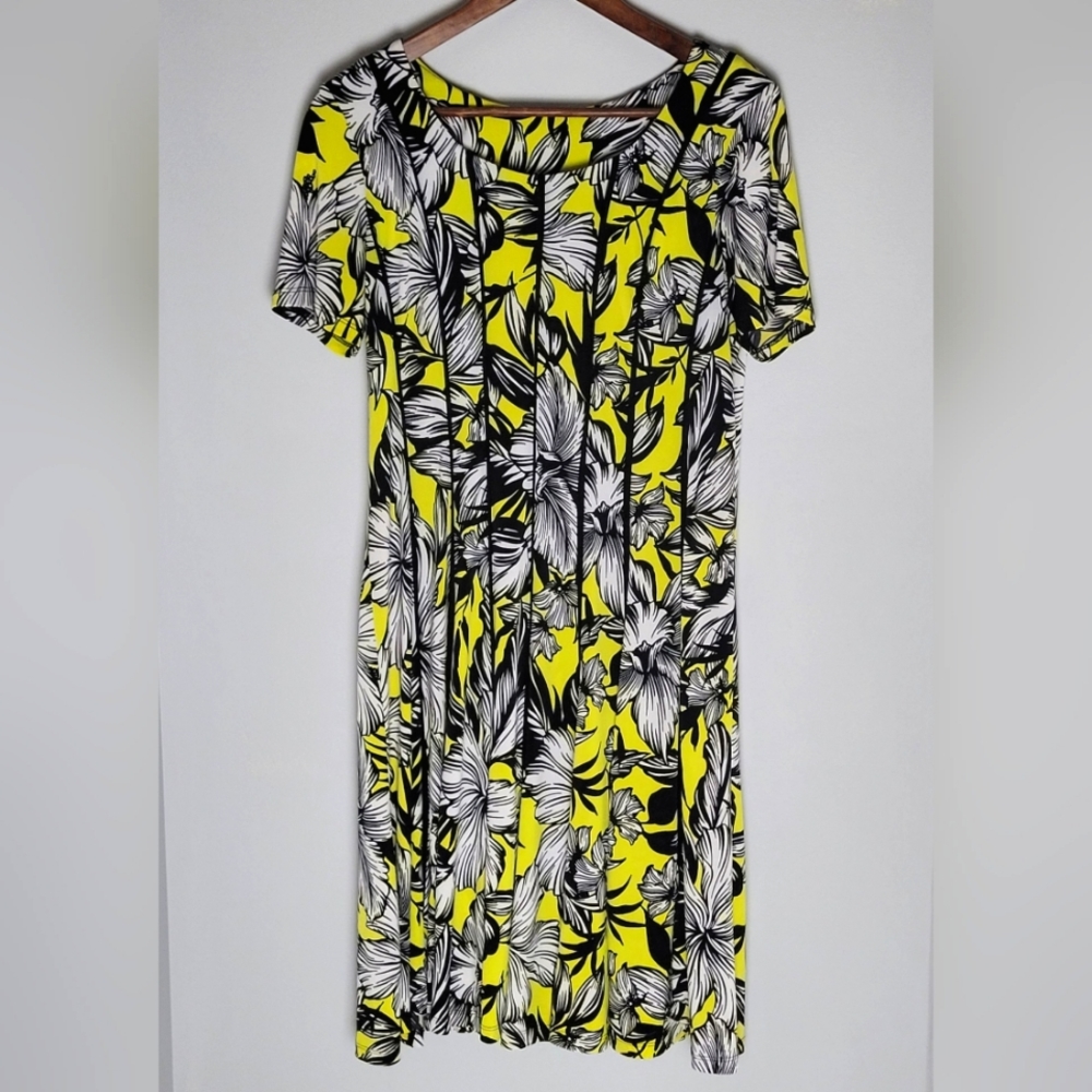 Laura Petites Tropical Black and Neon Yellow Stretchy Dress